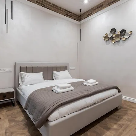 Rynok Square 2 Apartment *