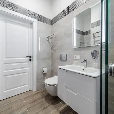 Rynok Square 2 Apartment Lviv
