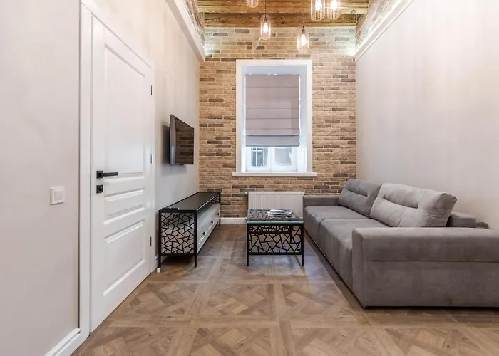 Apartment Rynok Square 2 *